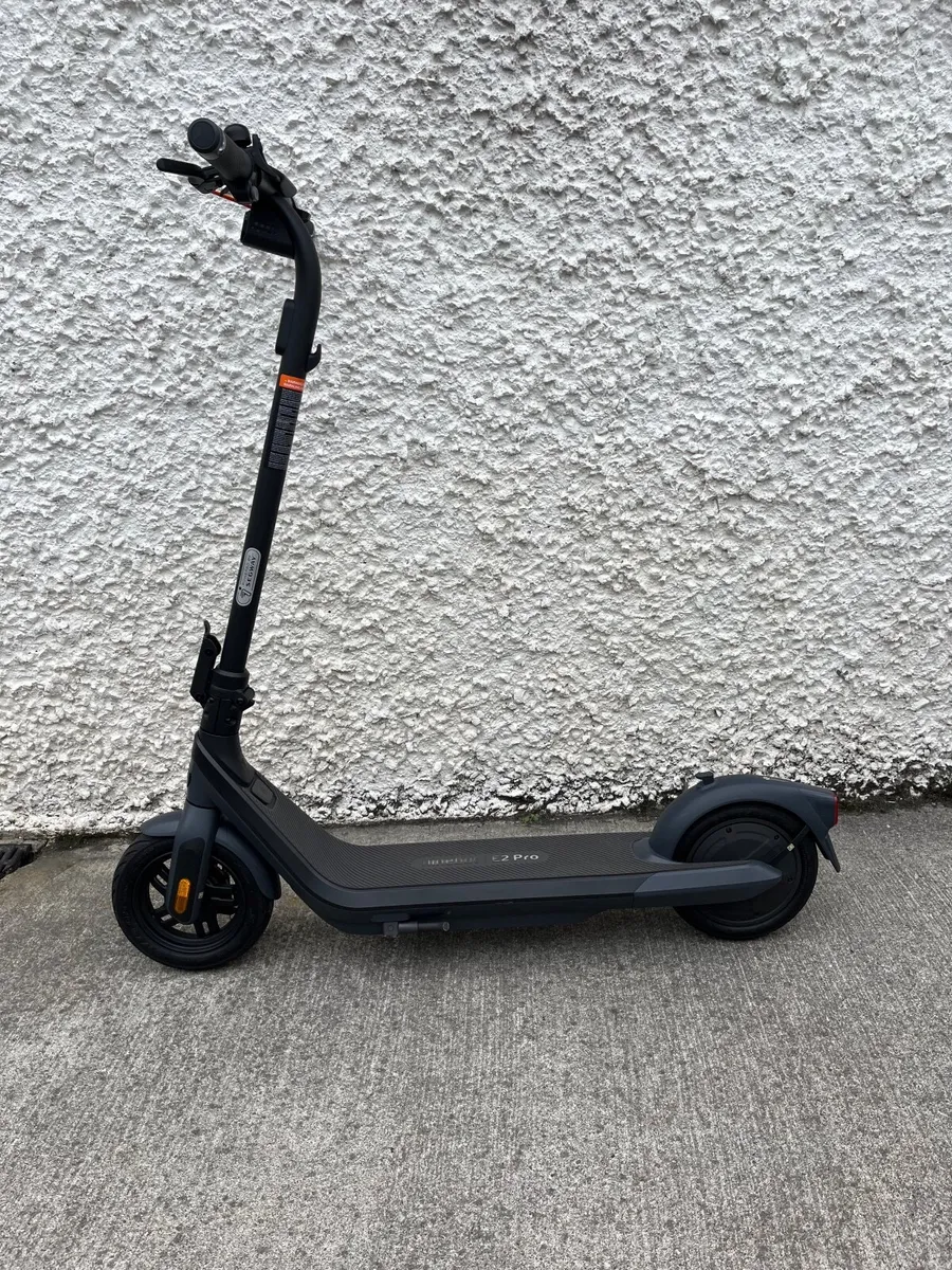 Scooter Ninebot E2 pro - Image 1