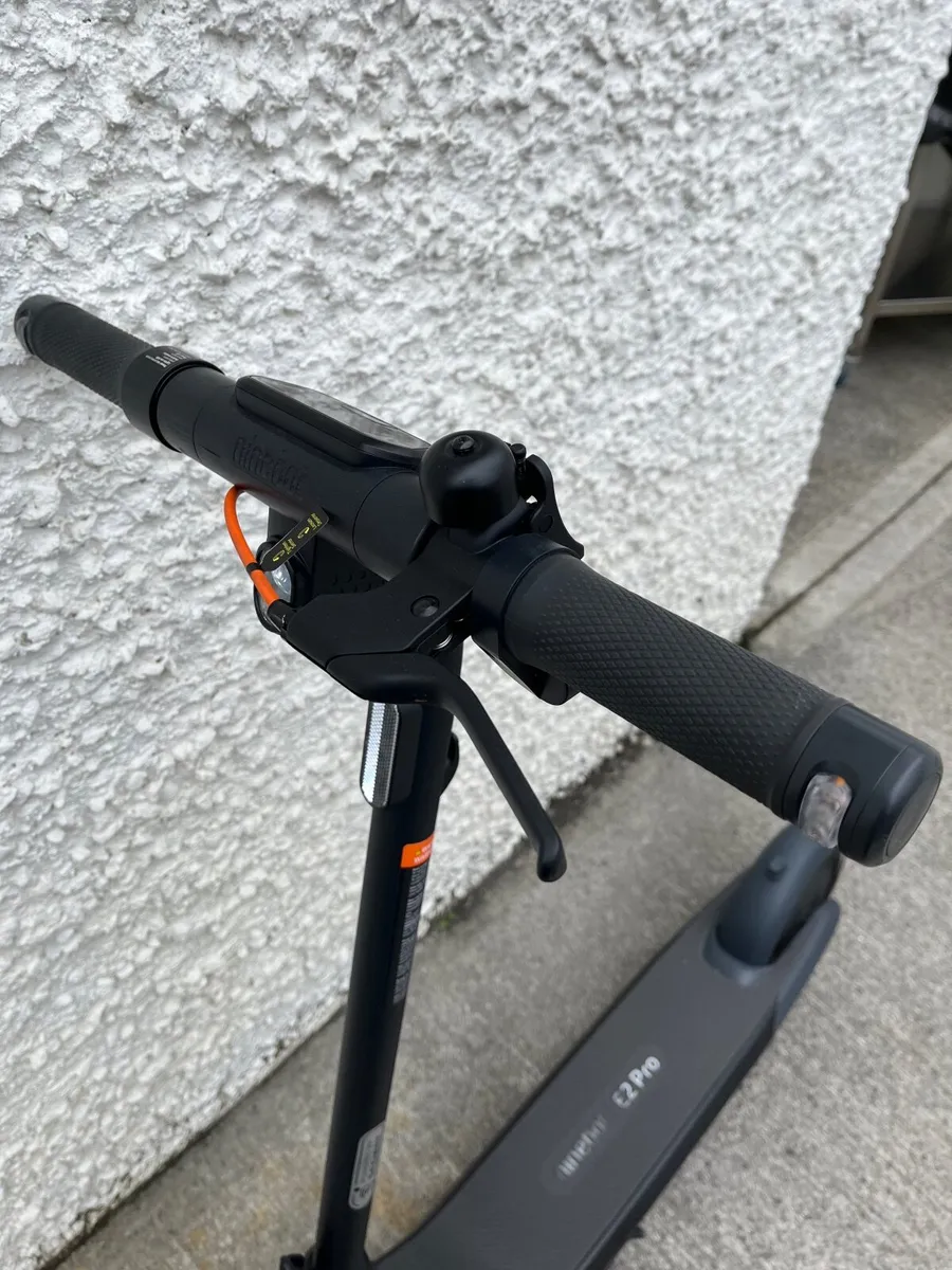Scooter Ninebot E2 pro - Image 4