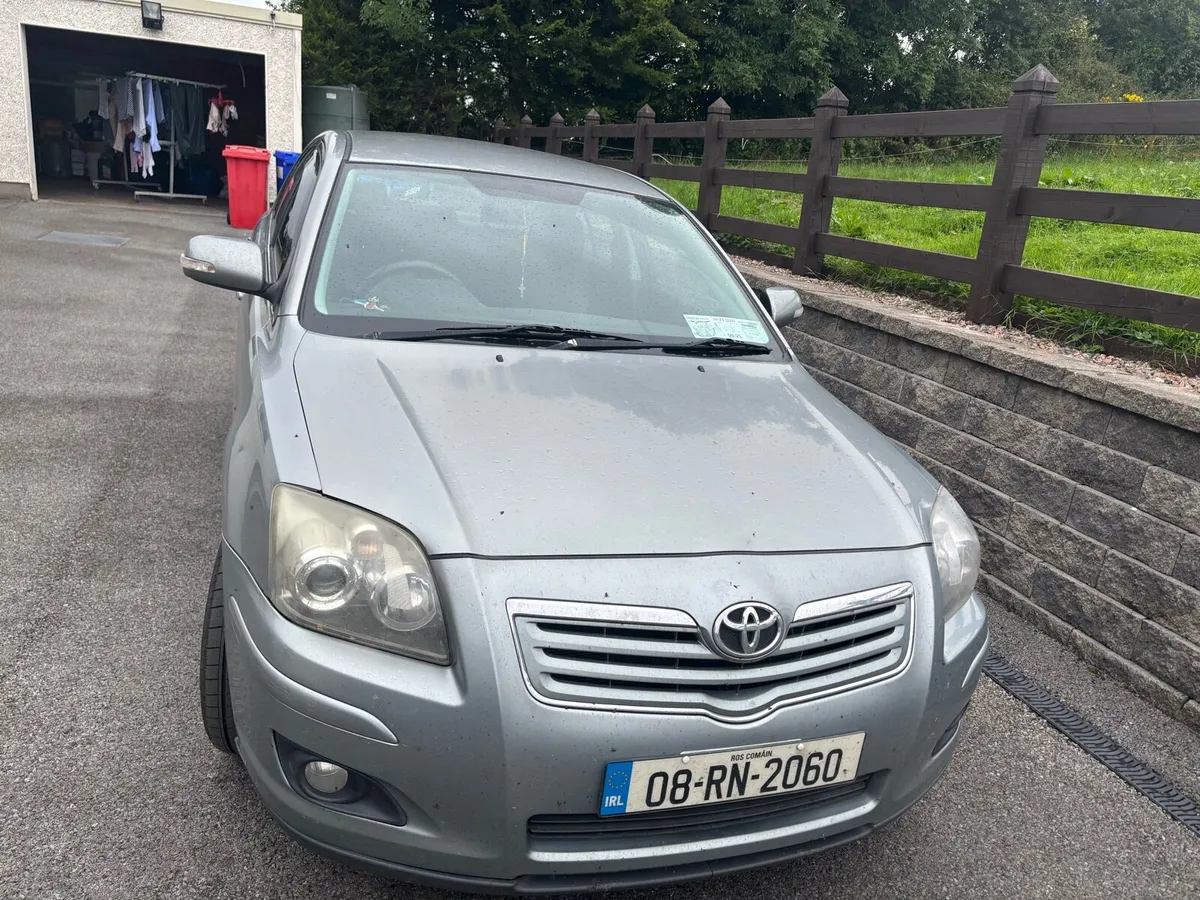 Toyota Avensis - Image 2