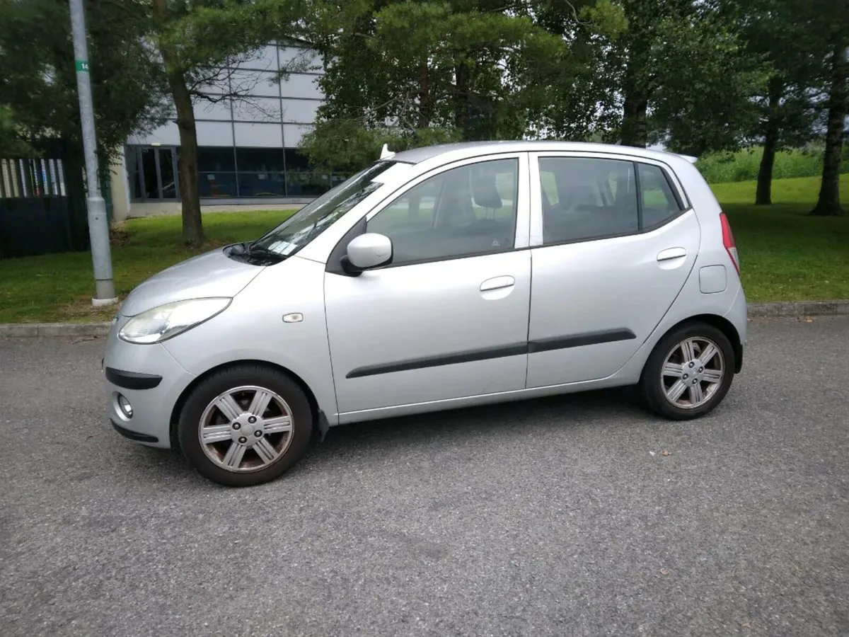 Hyundai i10 Deluxe.  Low Mileage.  New NCT. - Image 4