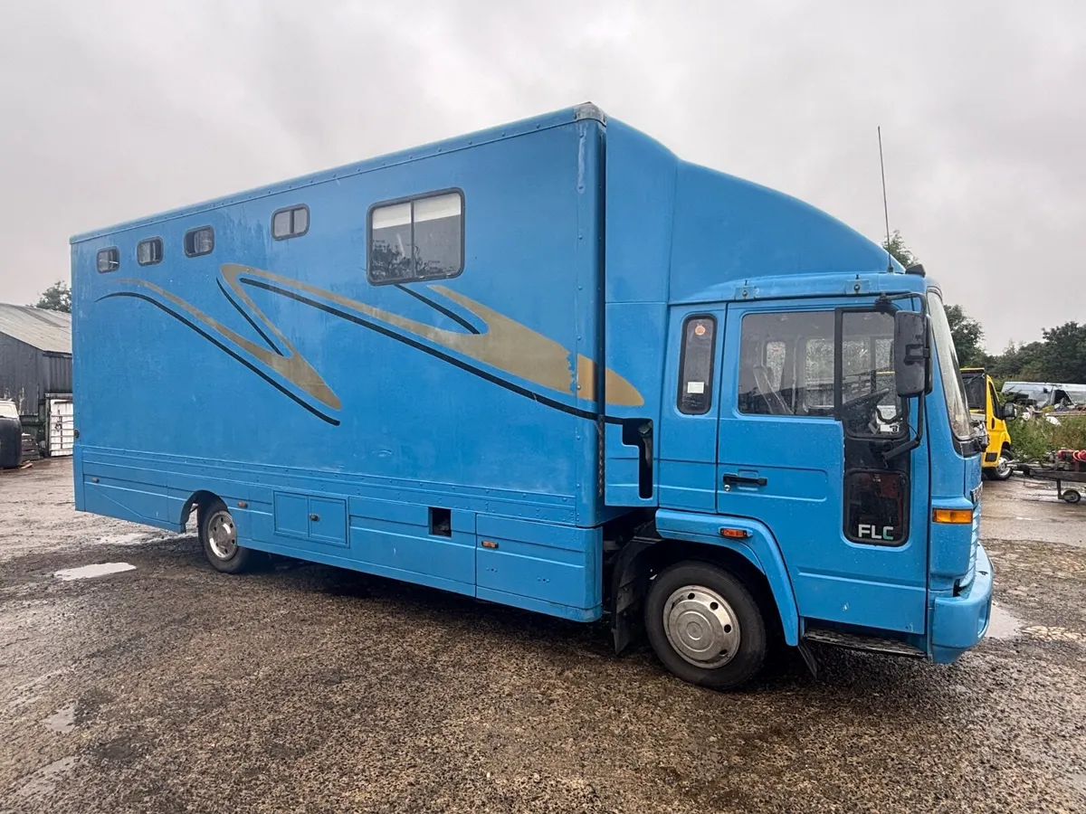 2000 Volvo flc 7.5 ton horse lorry - Image 1