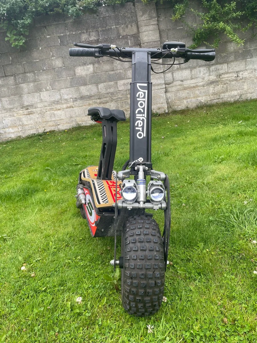 Velocifero Electric Scooter - Image 2