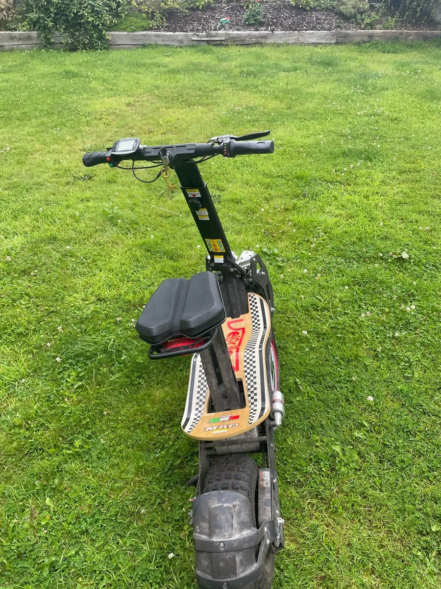 Velocifero Electric Scooter - Image 4