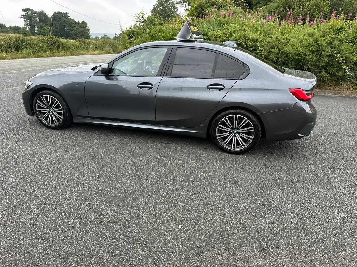 BMW 320d M SPORT X Drive - Image 3