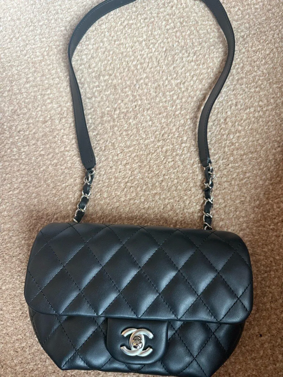 Chanel bag - Image 1