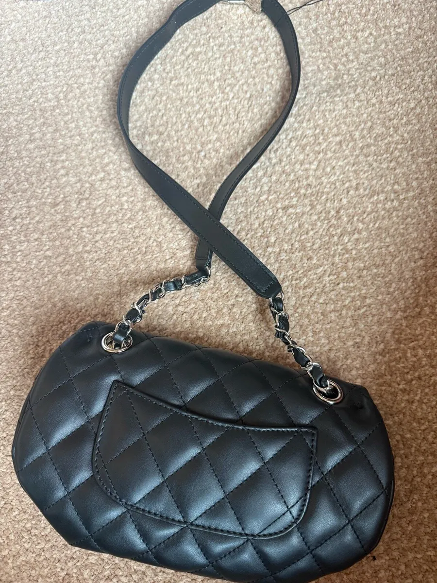 Chanel bag - Image 2