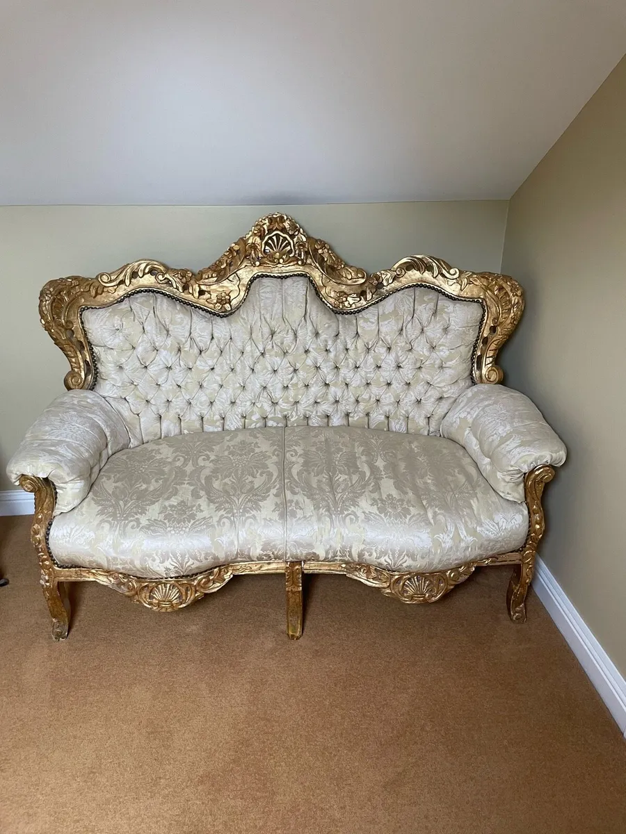 ANTIQUE GOLD LEAF 3 SEATER COUCH - Image 1