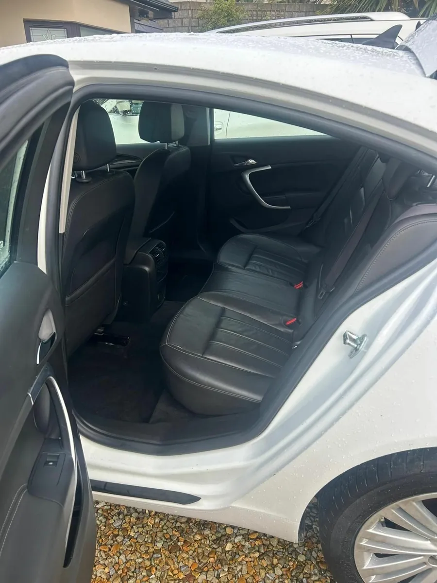 Opel Insignia 2013 - Image 1