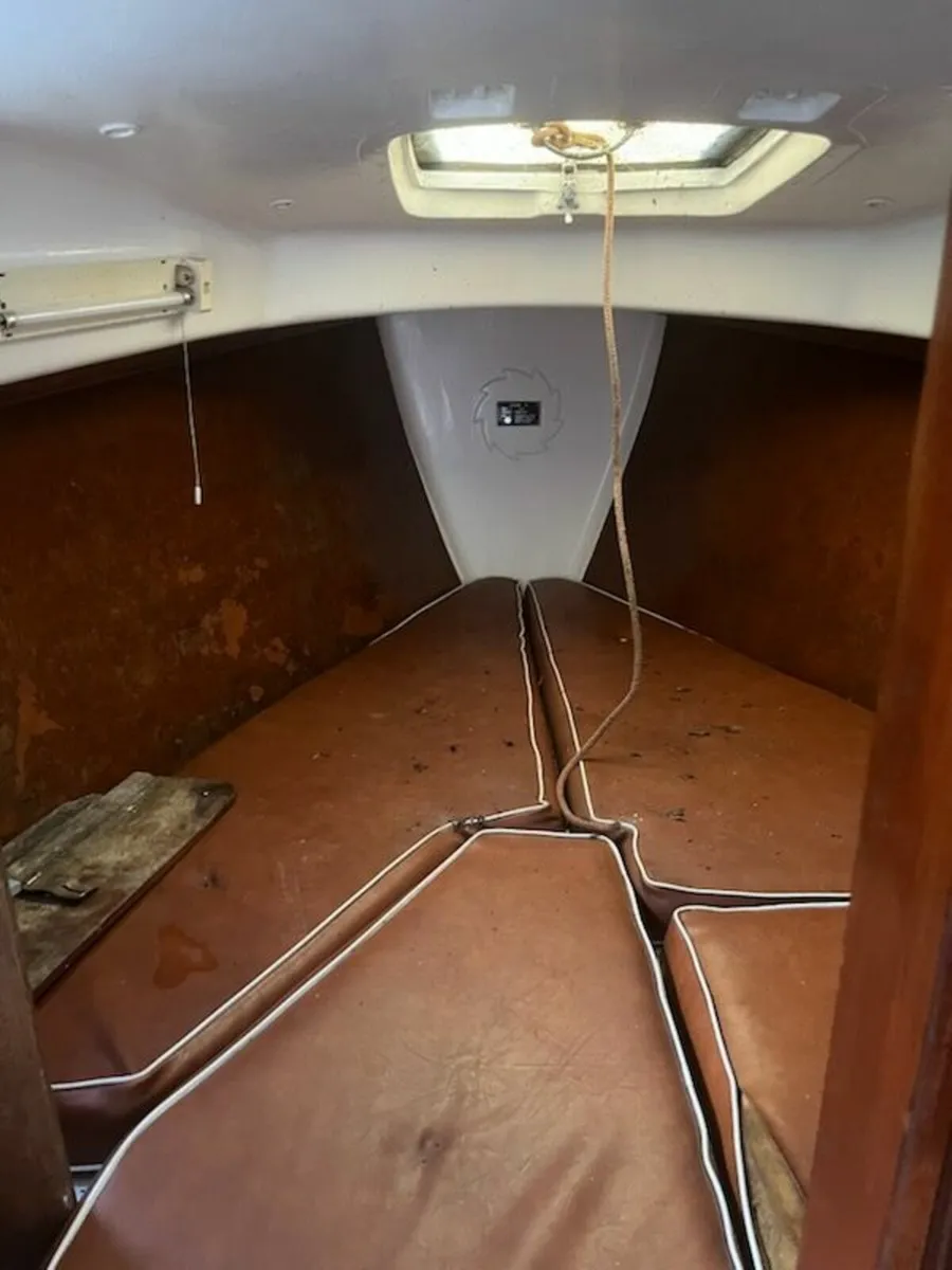 Leisure 23 boat for sale - Image 2