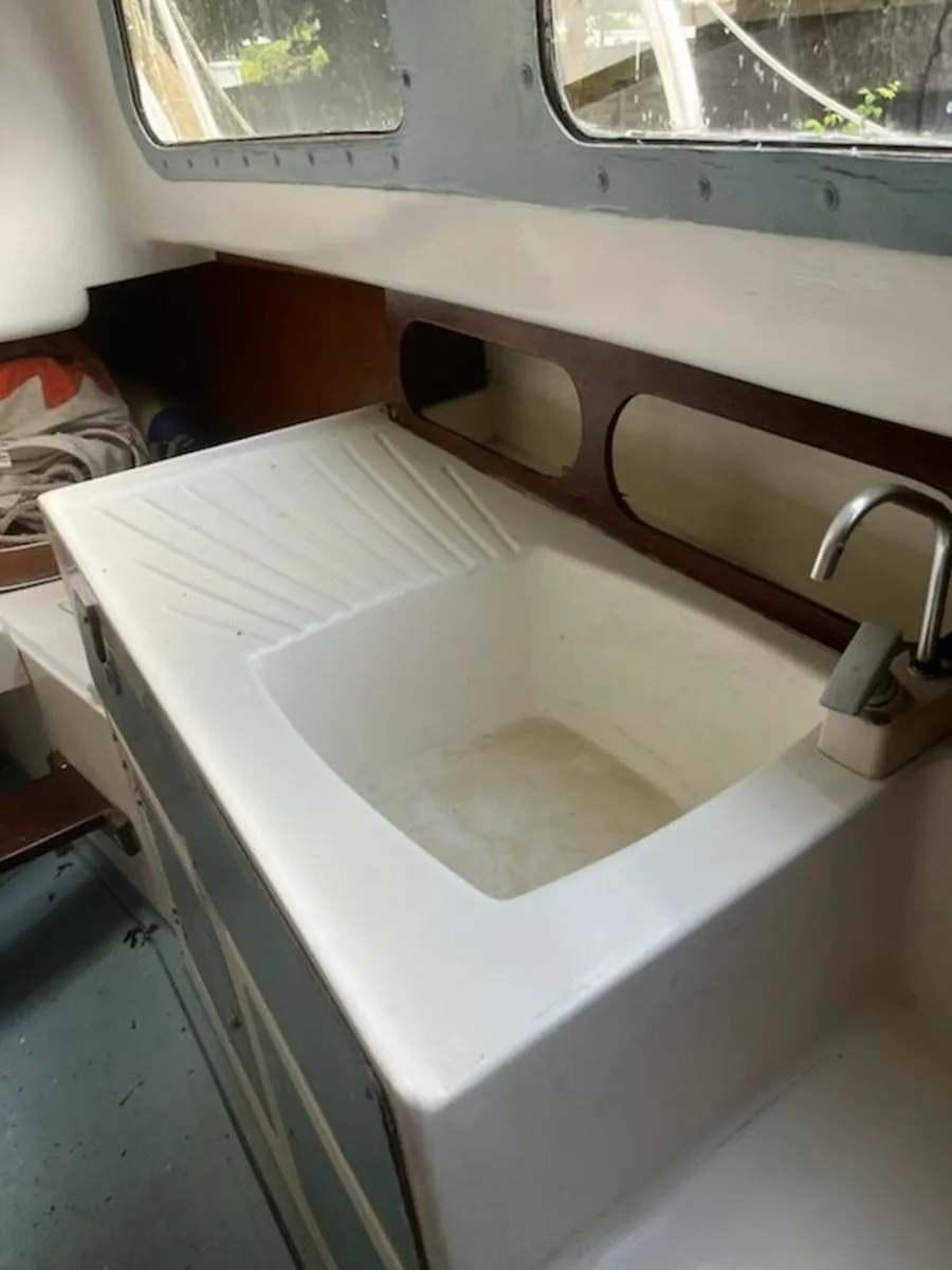 Leisure 23 boat for sale - Image 3