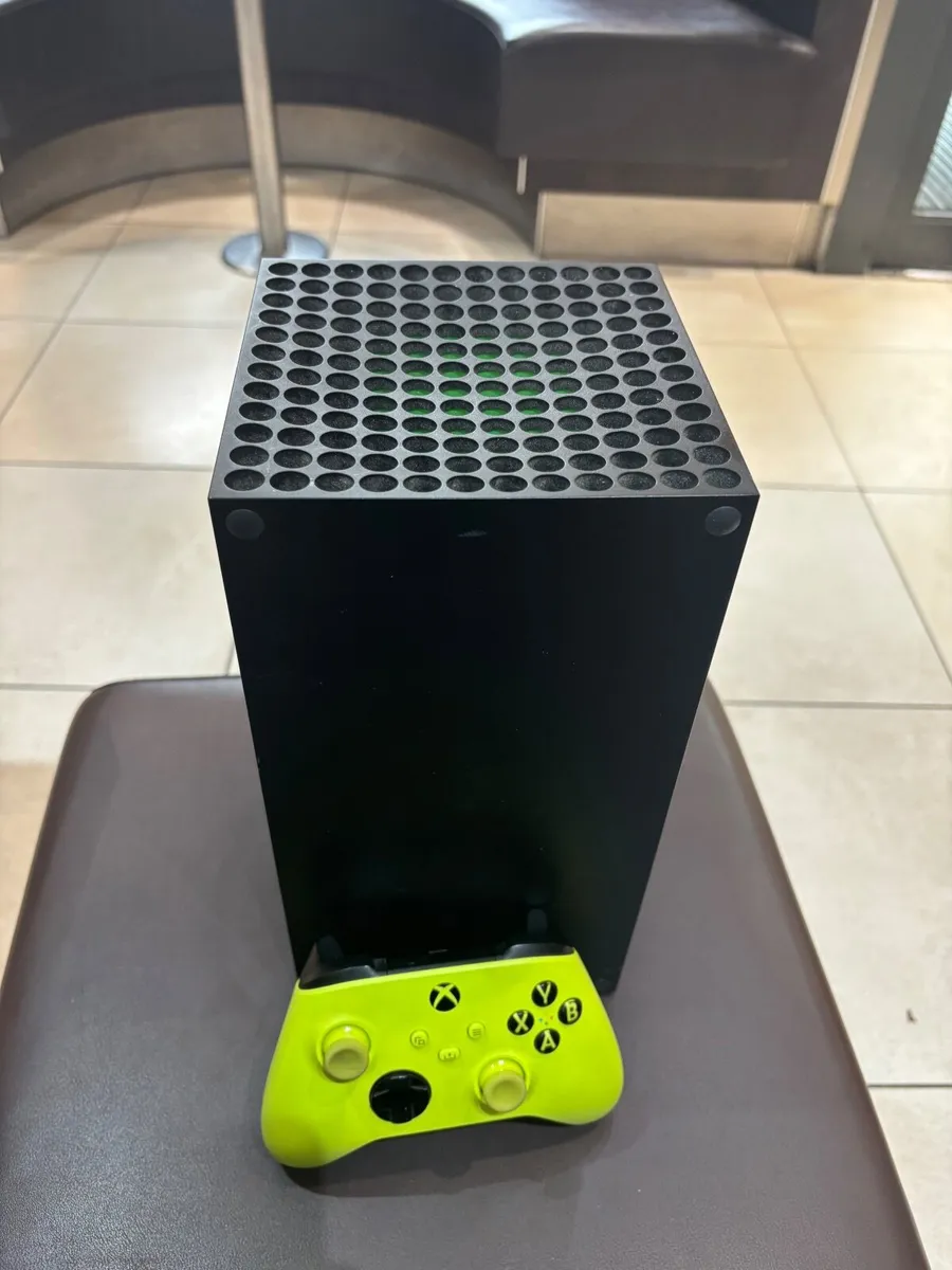 Xbox one x - Image 1