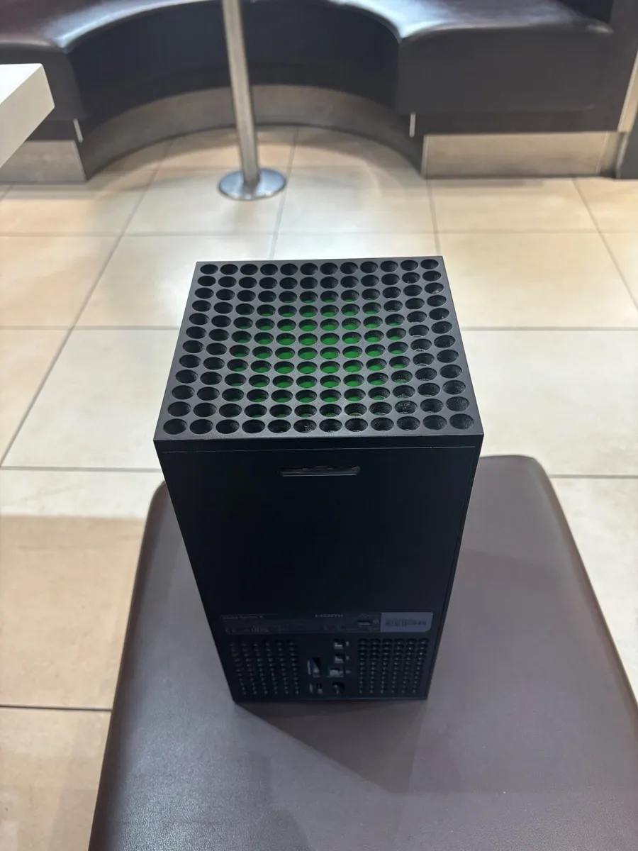 Xbox one x - Image 3