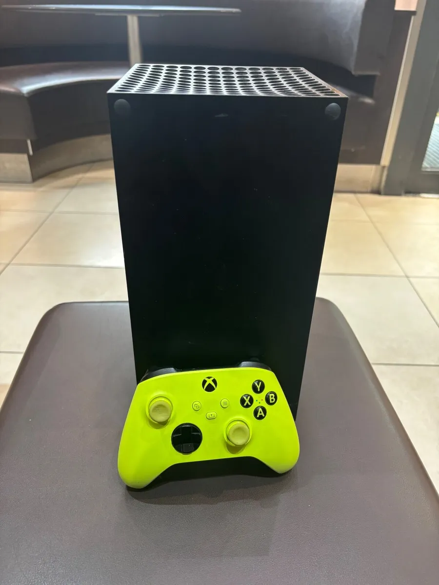 Xbox one x - Image 4