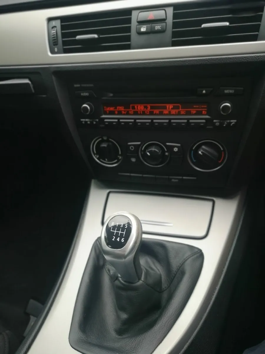 BMW 3-Series 2008 - Image 3