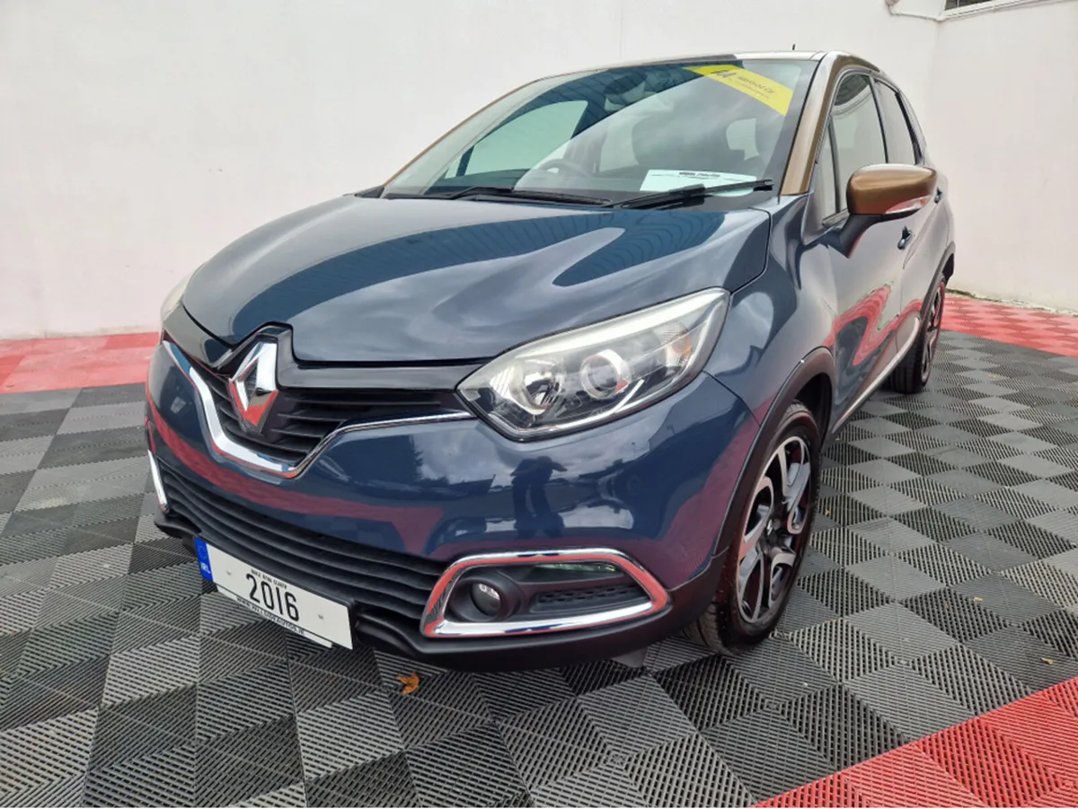 Renault Captur INTENSE 1.2 PETROL AUTOMATIC 5DR LE - Image 2