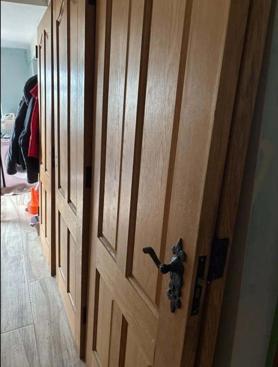 8 Solid Oak Doors - Image 2