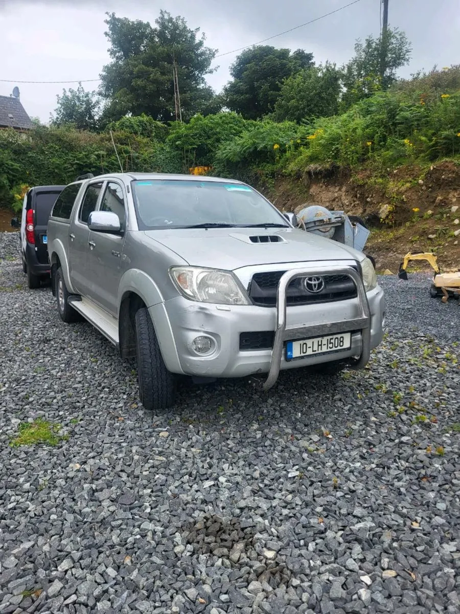 Toyota hilux - Image 1