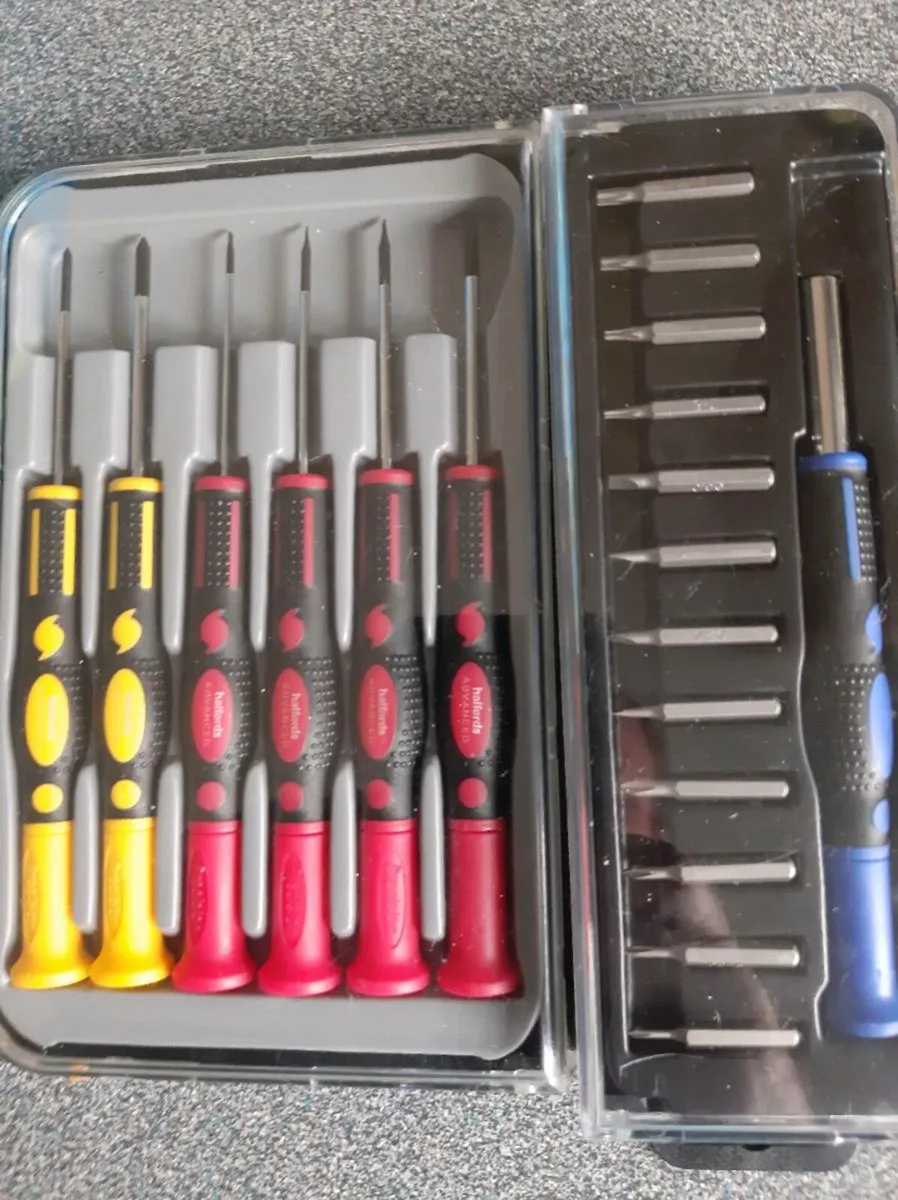 Screwdrivers 2 sets new - Image 1
