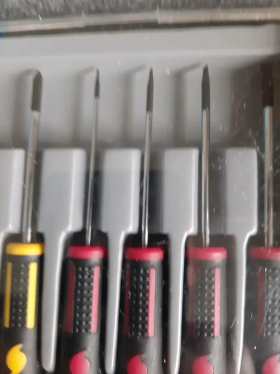 Screwdrivers 2 sets new - Image 2