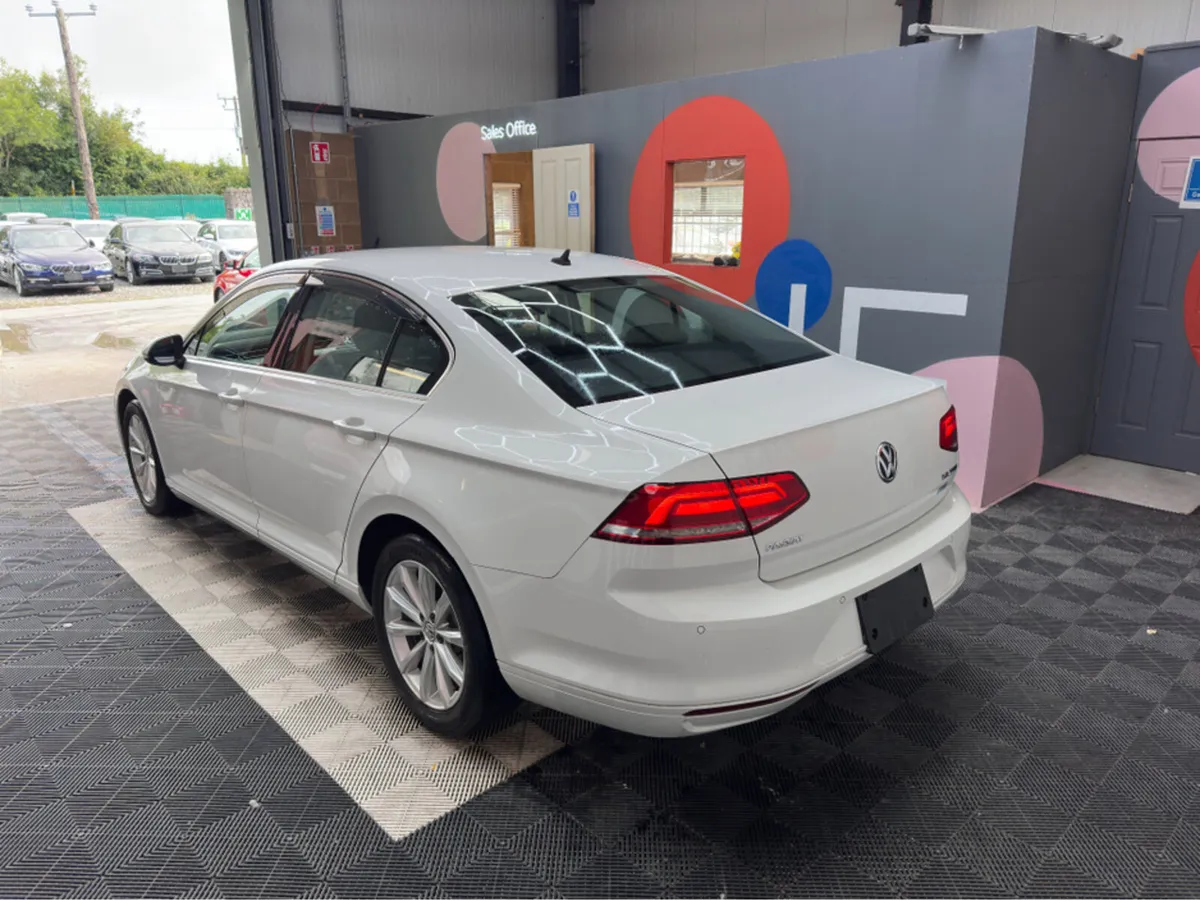 Volkswagen Passat VW PASSAT AUTOMATIC COMFORT LINE - Image 4