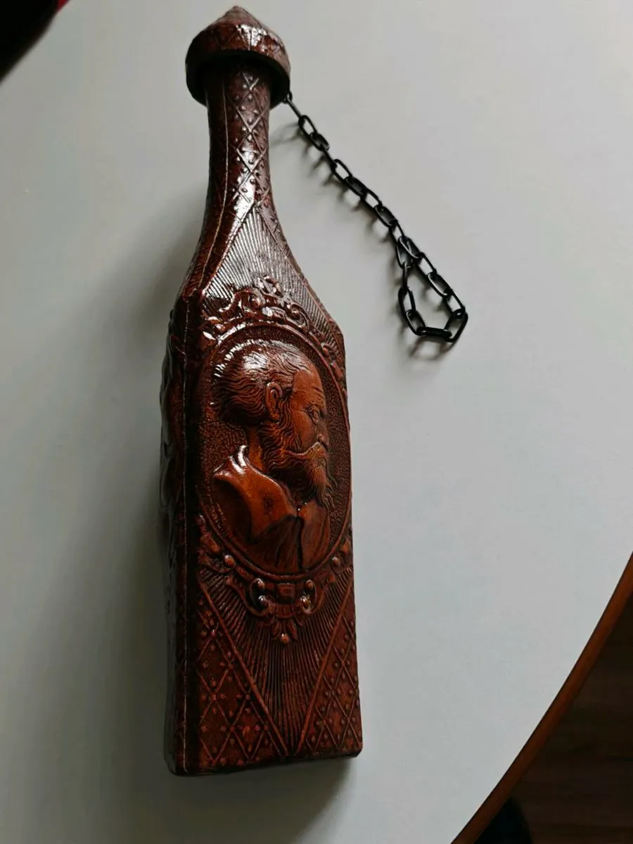 Vintage leather over bottle - Image 2