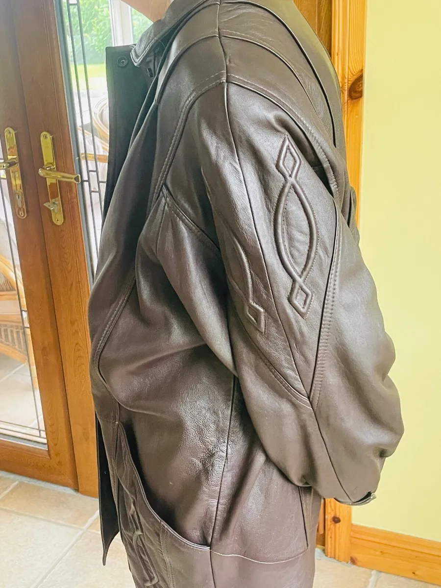 Brown Leather Jacket - Image 3