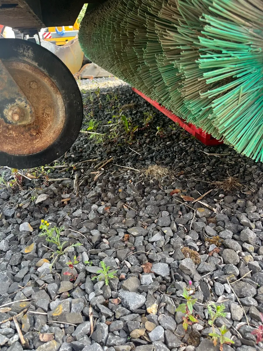 Road sweeper - Image 3