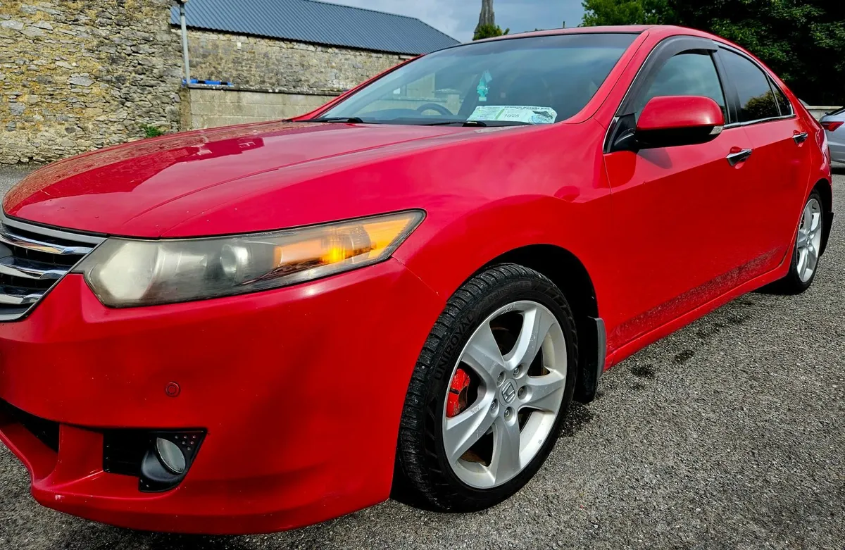 Honda Accord 2009 - Image 2