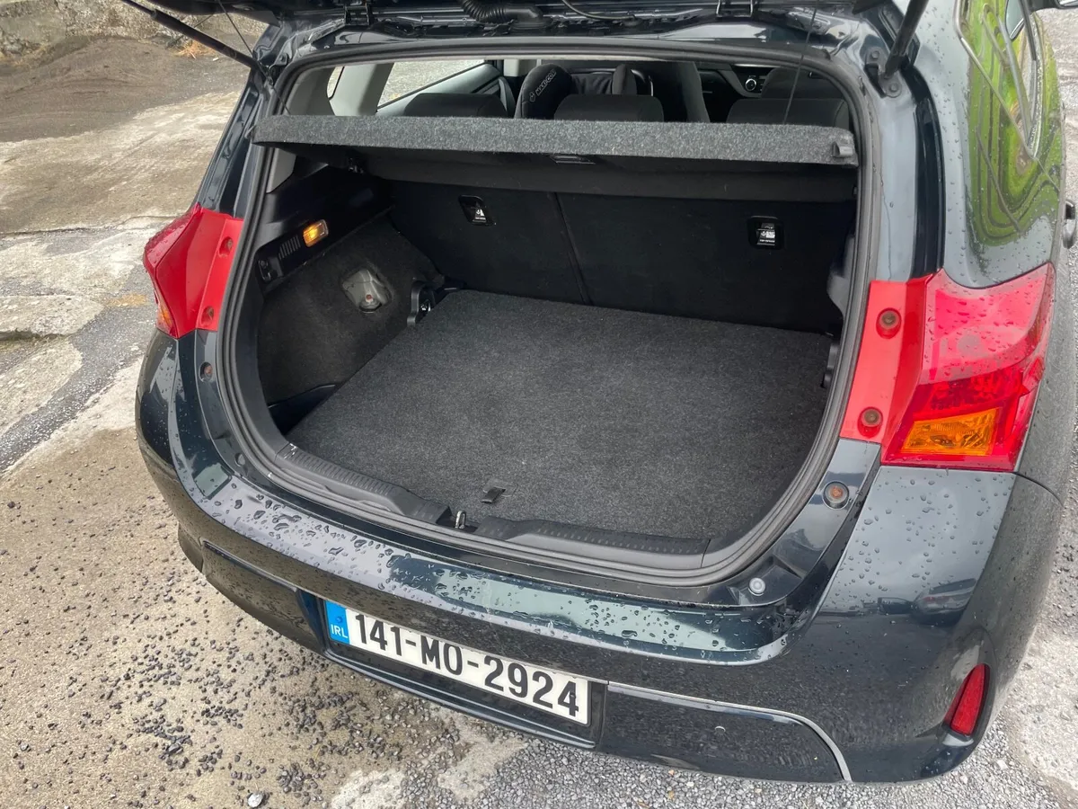 Toyota Auris 2014 - Image 3