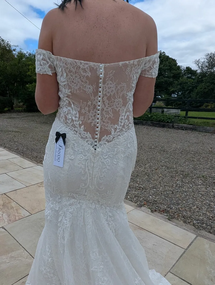 Wedding dress - Image 3