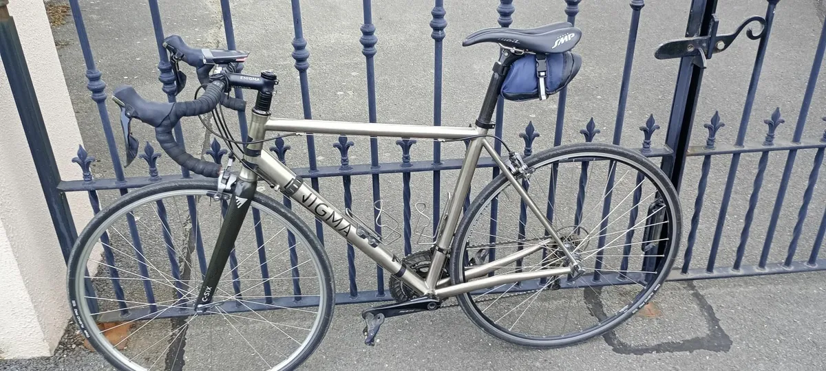 Enigma echo Titanium road bike - Image 1