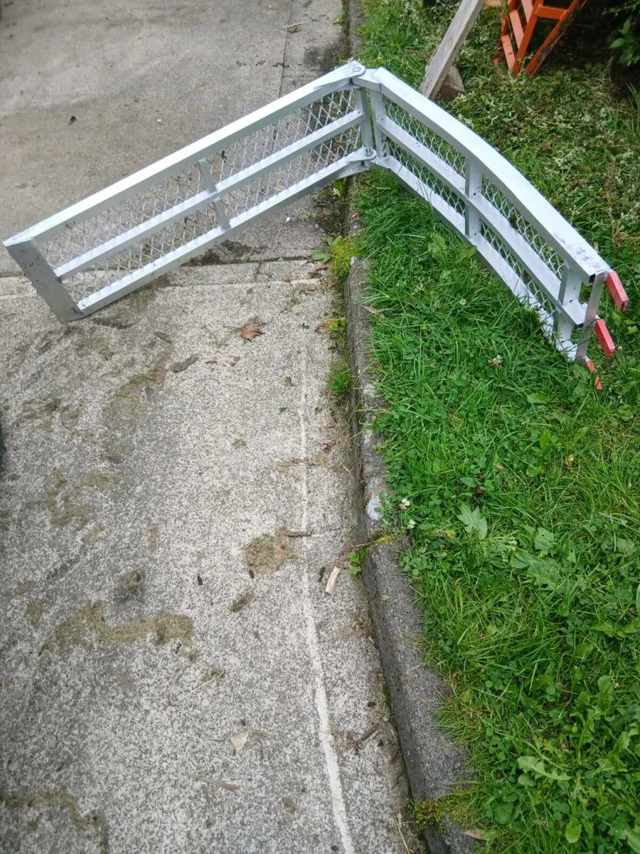 Aluminium loading ramps foldable7ft 3 - Image 3
