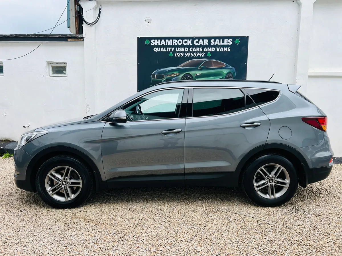 2017 Hyundai Santa Fe 2.2 Crdi Comfort low kms - Image 2