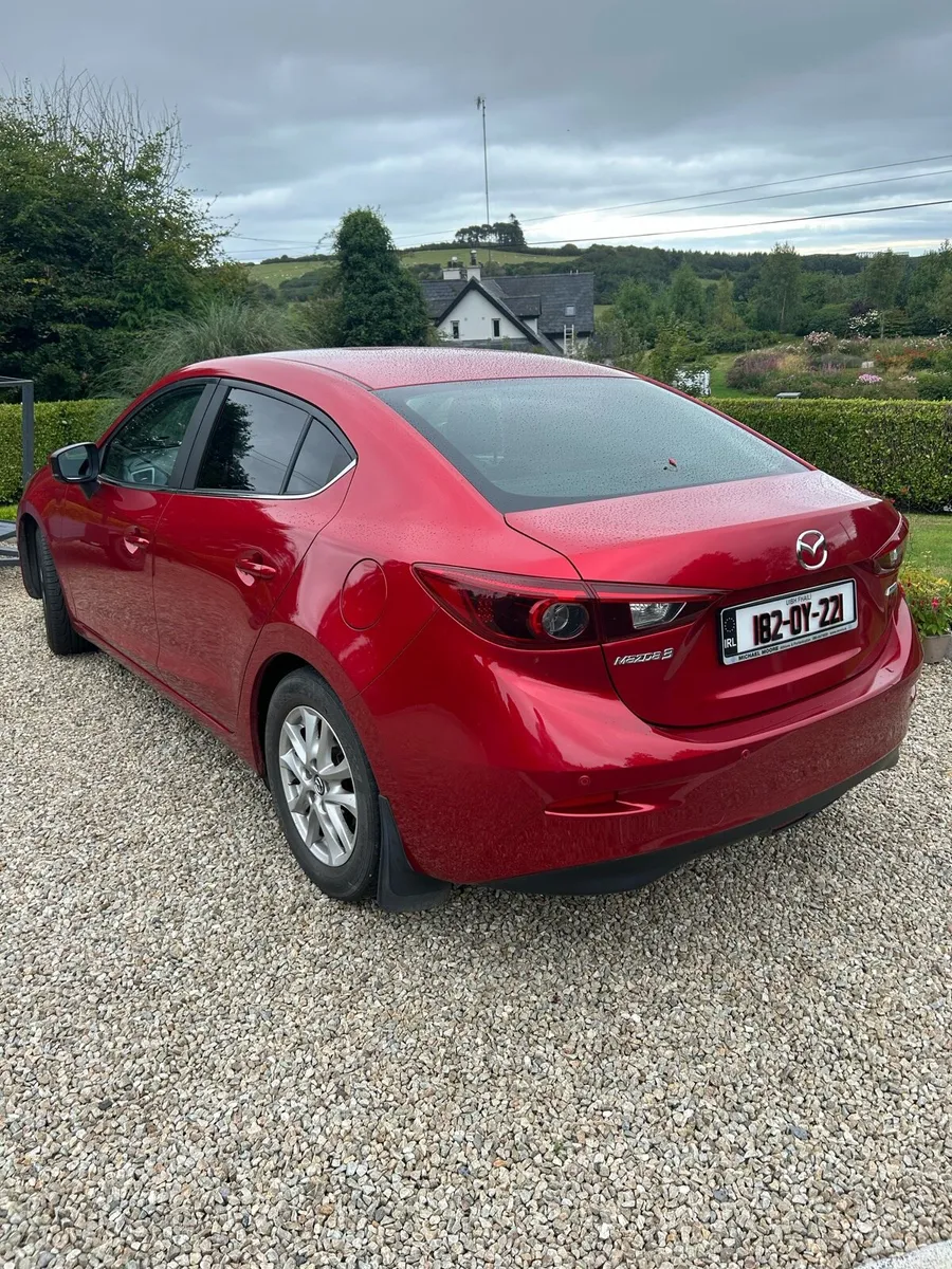 Mazda 3 1.5D 4DR (105ps) EXECUTIVE SE - Image 4