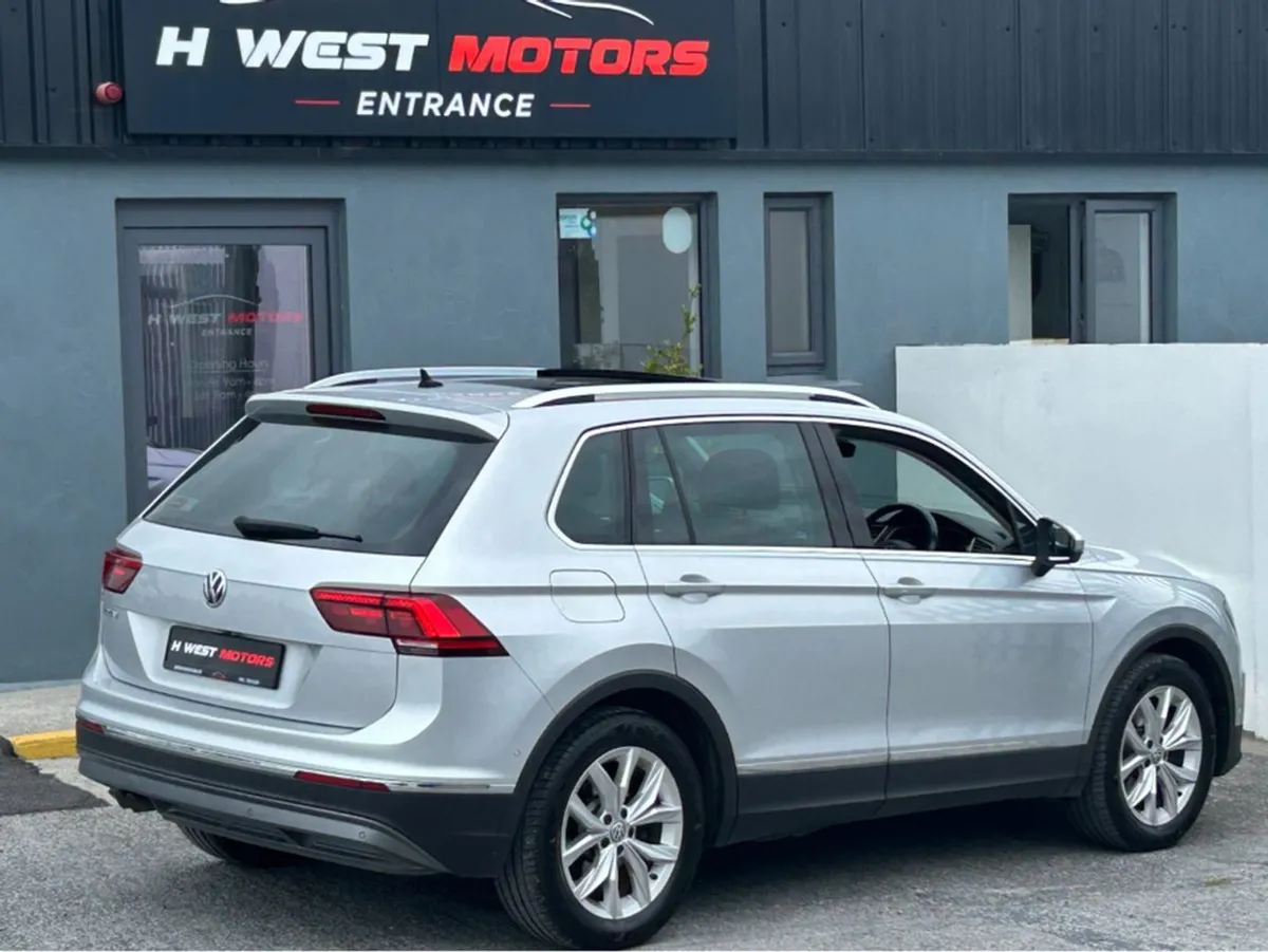 Volkswagen Tiguan Highline 2.0 TDI Manual 6speed - Image 3