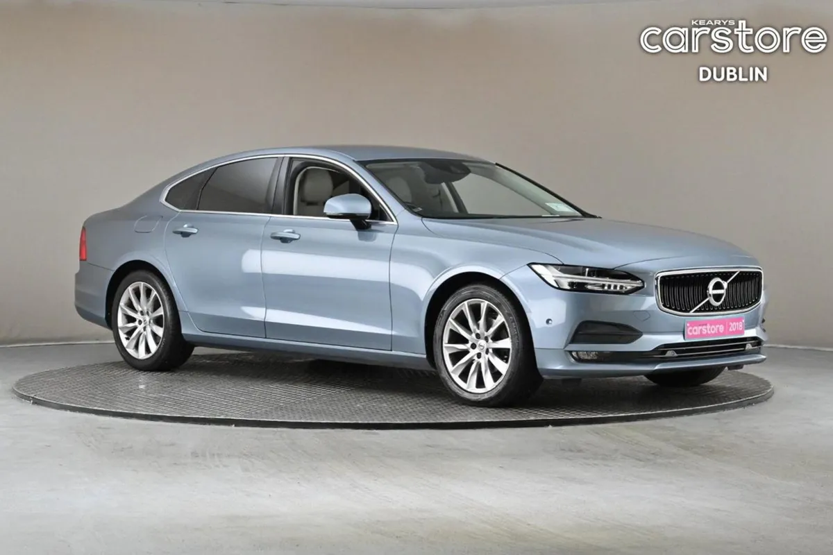 Volvo S90 D3 150hp Momentum Geartronic - Image 1