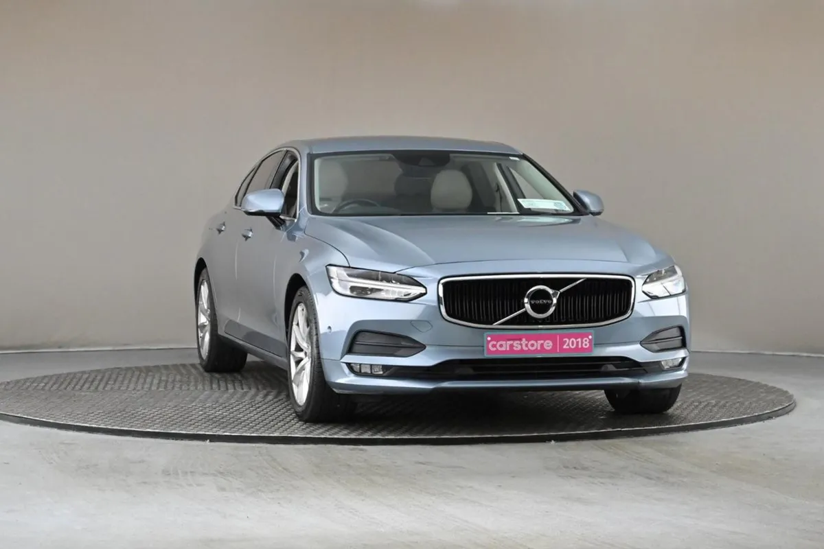 Volvo S90 D3 150hp Momentum Geartronic - Image 2