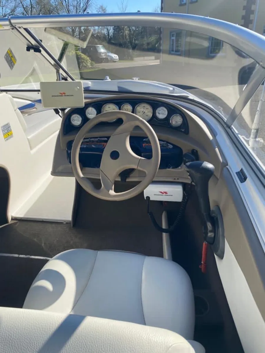 Bayliner bowrider 205 - Image 1