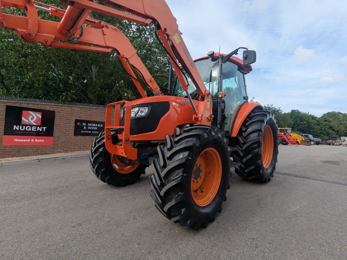 Kubota 9540 with loader - Image 3