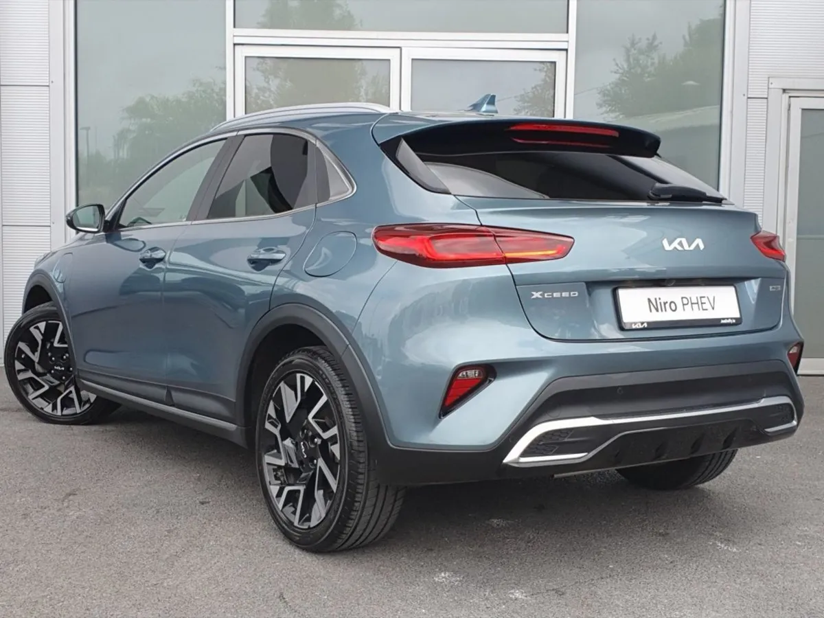 Kia Xceed 1.6 GDI Plug-in Hybrid - Image 3