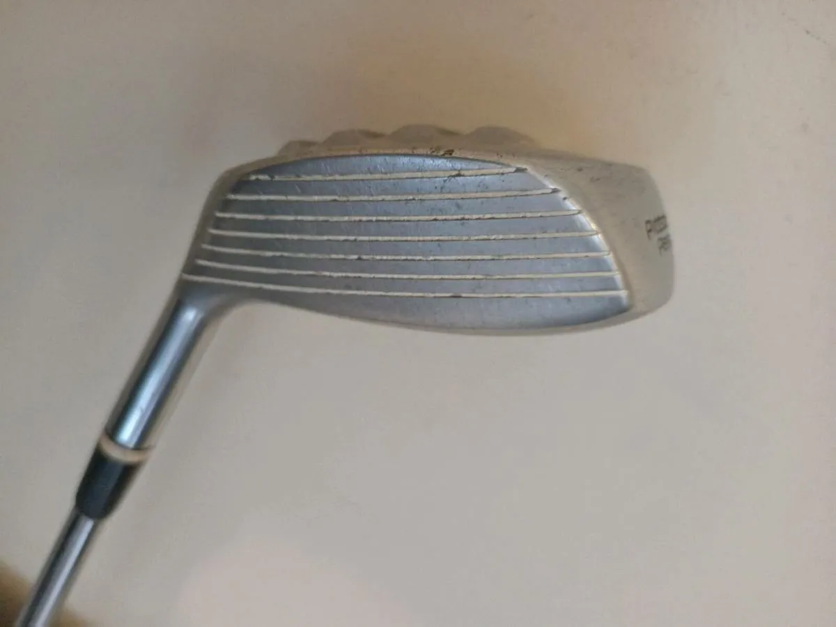 Taylormade loft 24°. Right handed club. - Image 2