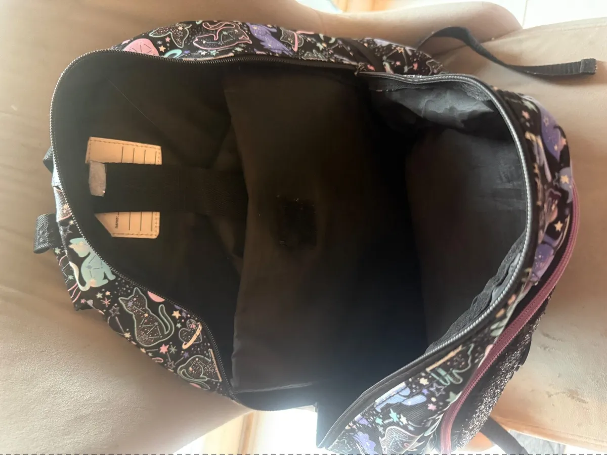 Smiggle Backpack + lunch bag + pencil case - Image 3