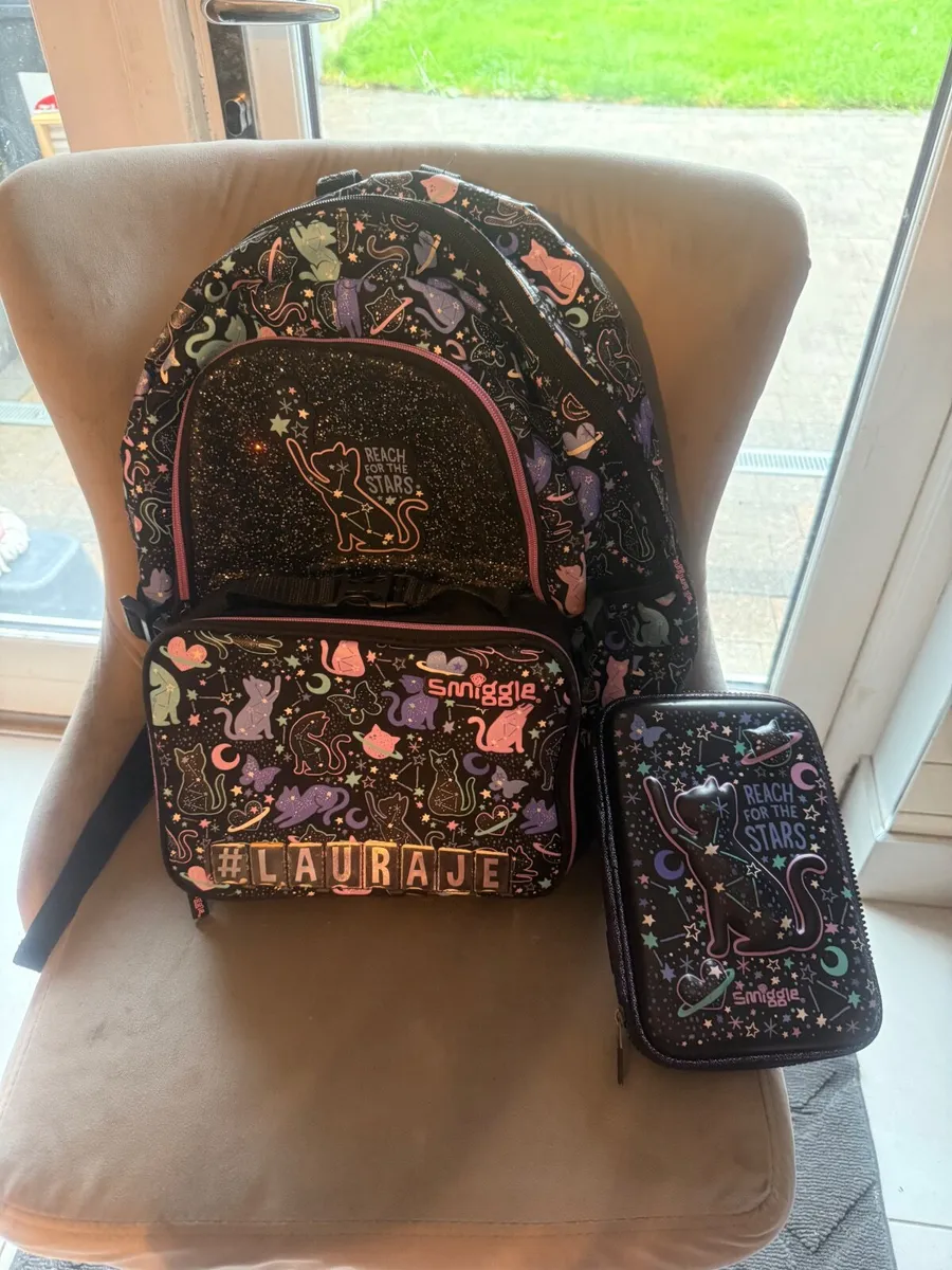 Smiggle Backpack + lunch bag + pencil case - Image 1
