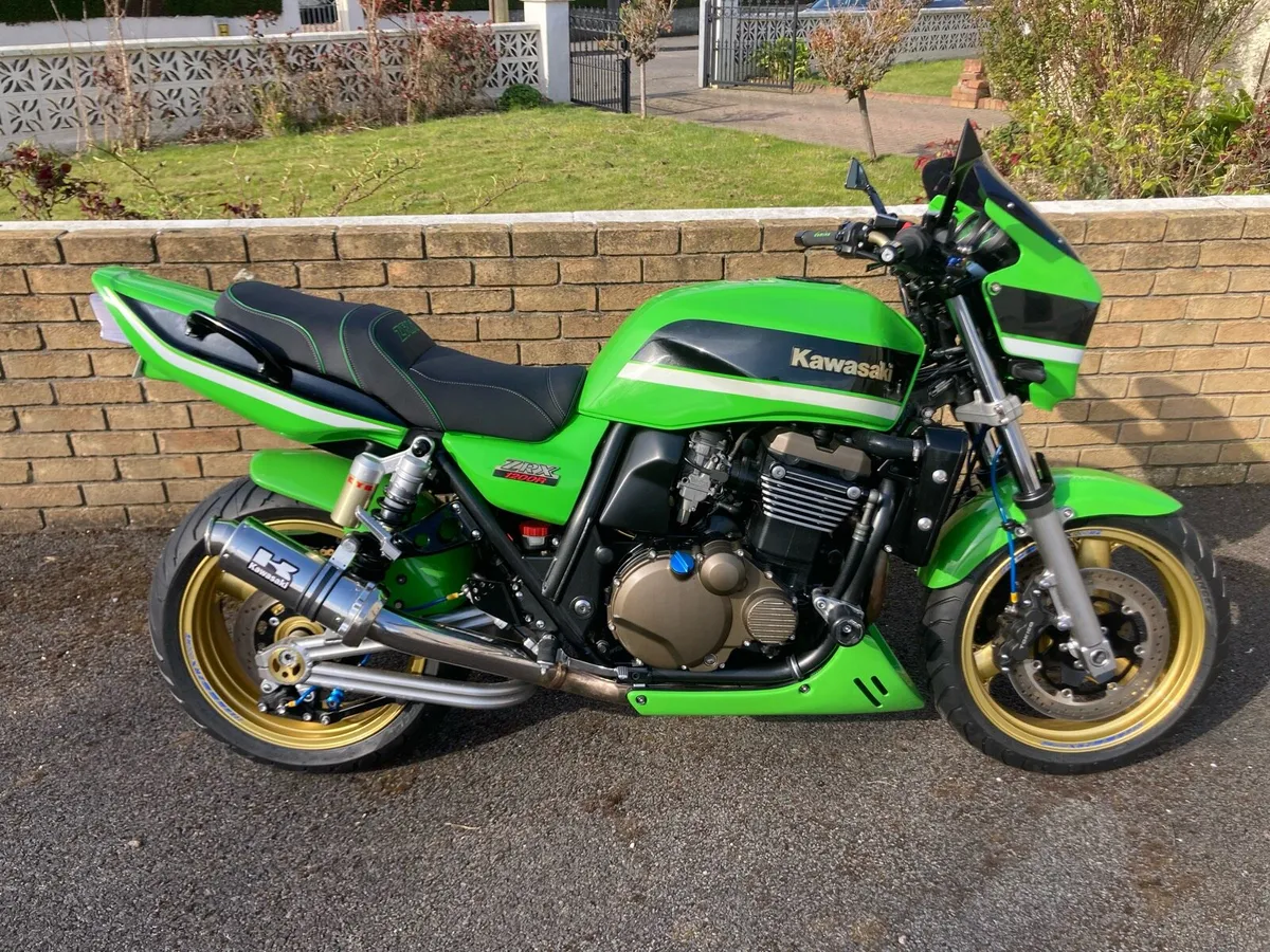 Motorbikes - Image 1
