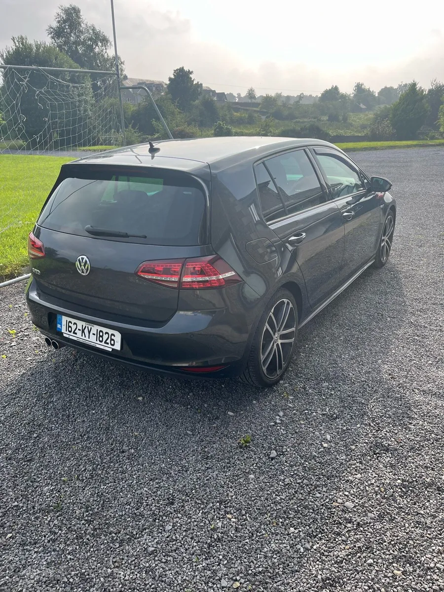 162 Volkswagen Golf GTD 2.0 - Image 3