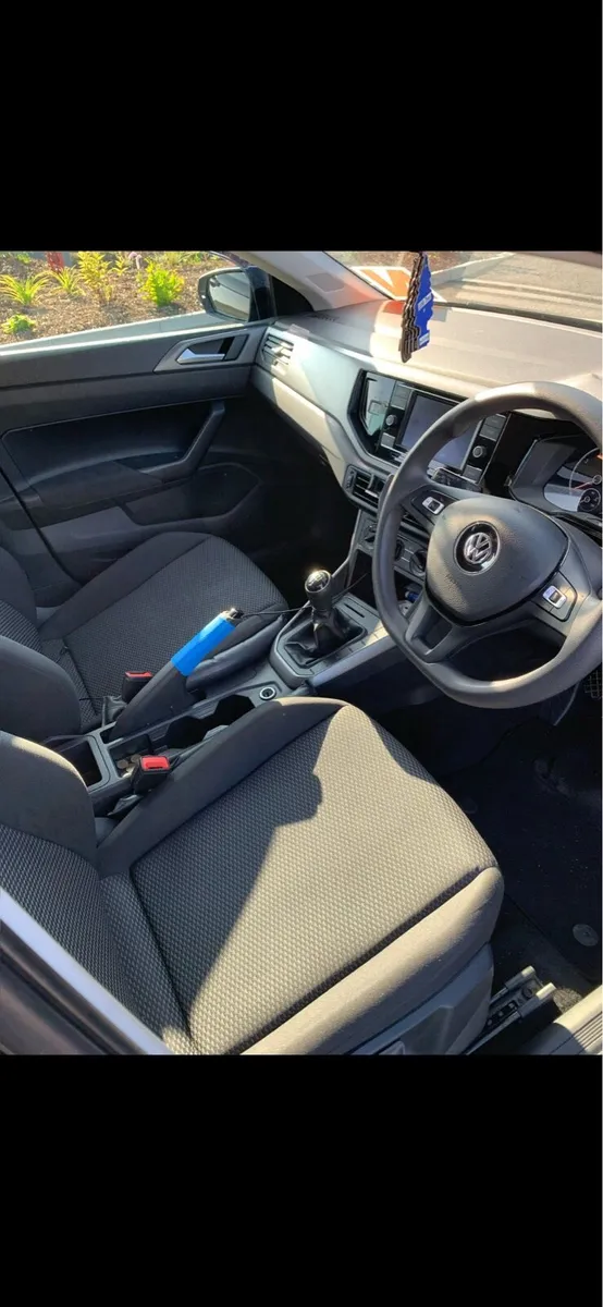 191 Volkswagen Polo 1.0 - Image 3