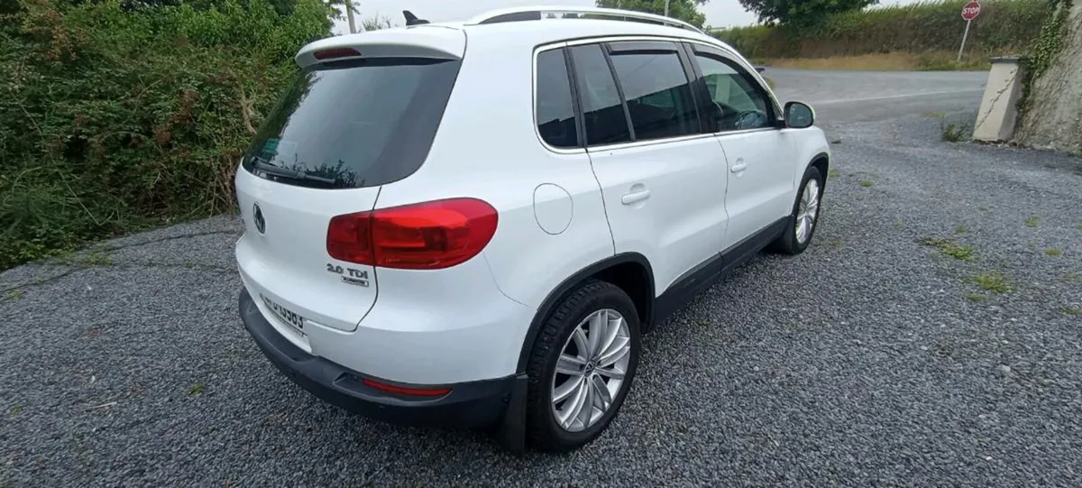 2016 Volkswagen Tiguan - Image 4
