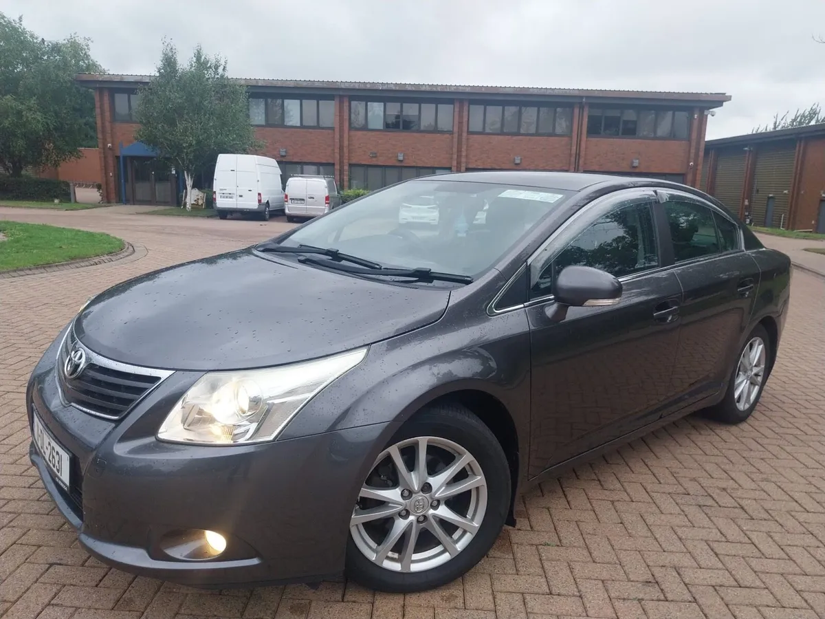 Toyota Avensis - Image 2