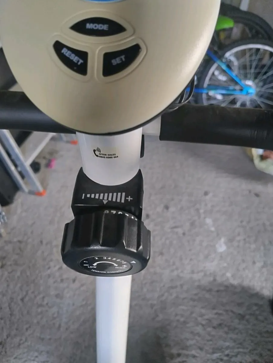 Exercise bike - Image 3