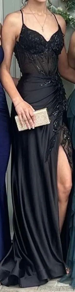 Debs dress - Image 3